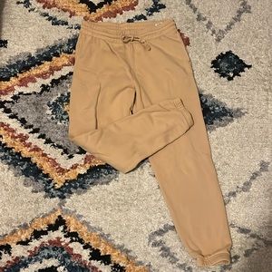 Aritzia Sand Sweatpants